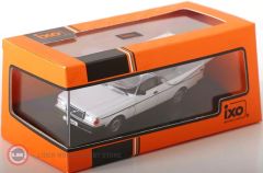 1:43 IXO 1988 Volvo 240 GL