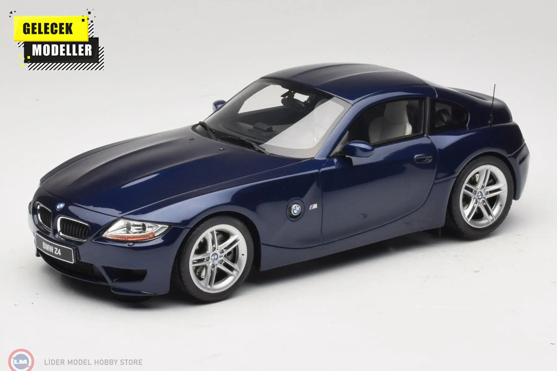 1:18 OTTO 2006 BMW Z4 M Coupe Interlagos Blue
