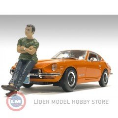 1:18  American Diorama '' Car Meet '' Figür II 76290