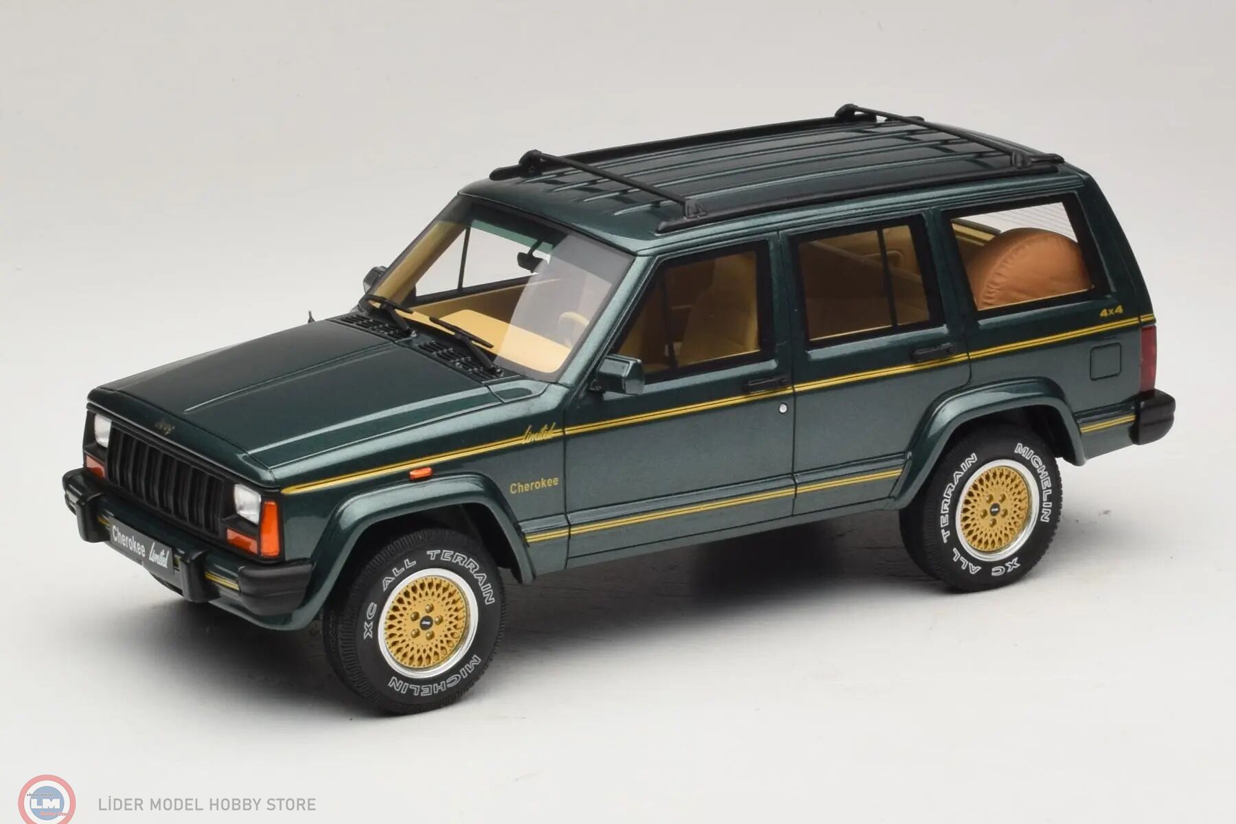 1:18 OTTO 1995 Jeep Cherokee XJ Limited Hunter Green