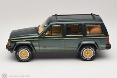1:18 OTTO 1995 Jeep Cherokee XJ Limited Hunter Green