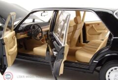 1:18 Norev 1989 Mercedes Benz 560 SEL W126