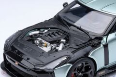 1:18 Autoart Nissan GT-R50 Italdesign Metallic Green Black