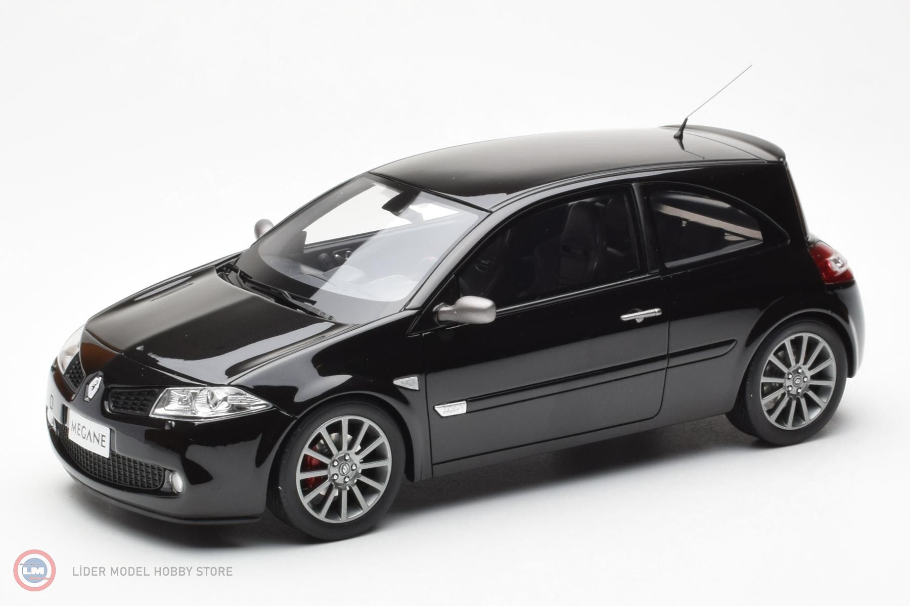1:18 OTTO 2005 Renault Megane 2 RS Phase 2