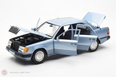 1:18 1990 Mercedes-Benz E Class 230E  W124