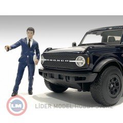 1:18  American Diorama '' The Dealership '' Salesperson I 76307