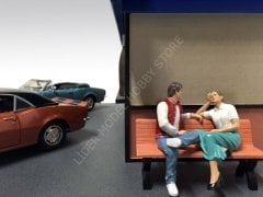 1:18 American Diorama Oturan Adam Figürü 23887