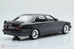 1:18 1989 BMW M5 Hartge H5 V12 (E34) Sedan Diamond Black Metallic