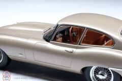 1:18 Amalgam 1961 Jaguar E-type Coupe
