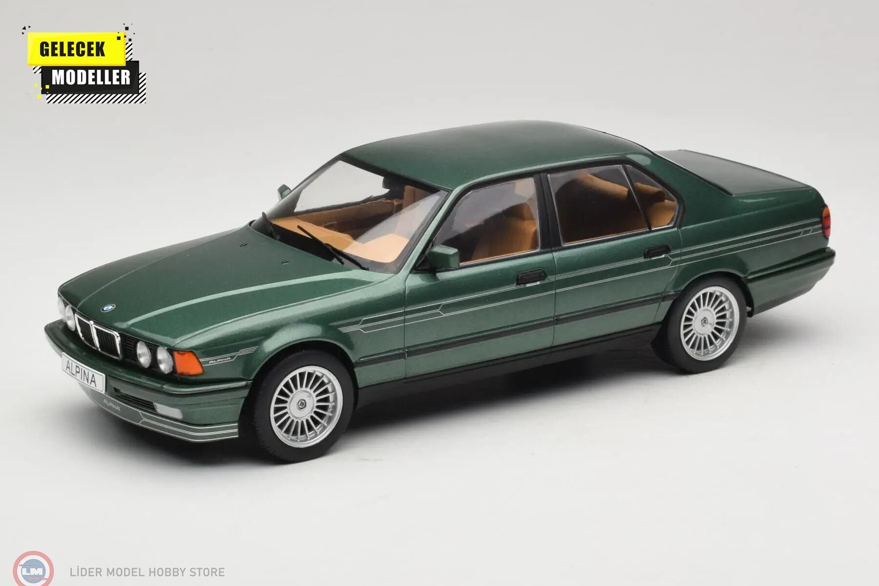 1:18 MCG 1992 BMW Alpina B11 3.5
