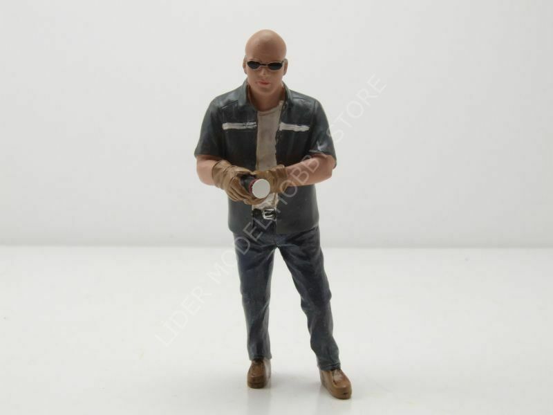 1:18 American Diorama Tamirci Mr.Fabricator The Chop Shop 38160