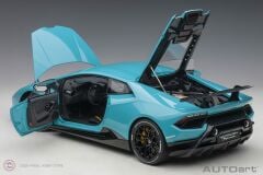 1:12 2017 Lamborghini Huracan Performante (Blu Glauco)