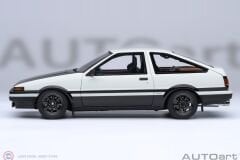 1:18 Autoart Toyota Sprinter Trueno (AE86) Project D Final version 30th Anniversary