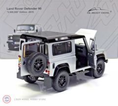 1:18 2015 Land Rover  Defender 90