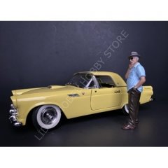 1:18 American Diorama Car Show Figure #1 38209
