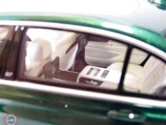 1:18 GT Spirit 2022 BMW ALPINA B7 GREEN