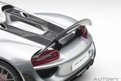 1:12 2013 Porsche 918 Spyder Weissach Package (GT Silver Metallic)