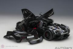 1:18 2013 McLaren P1 76065 (Fire Black)