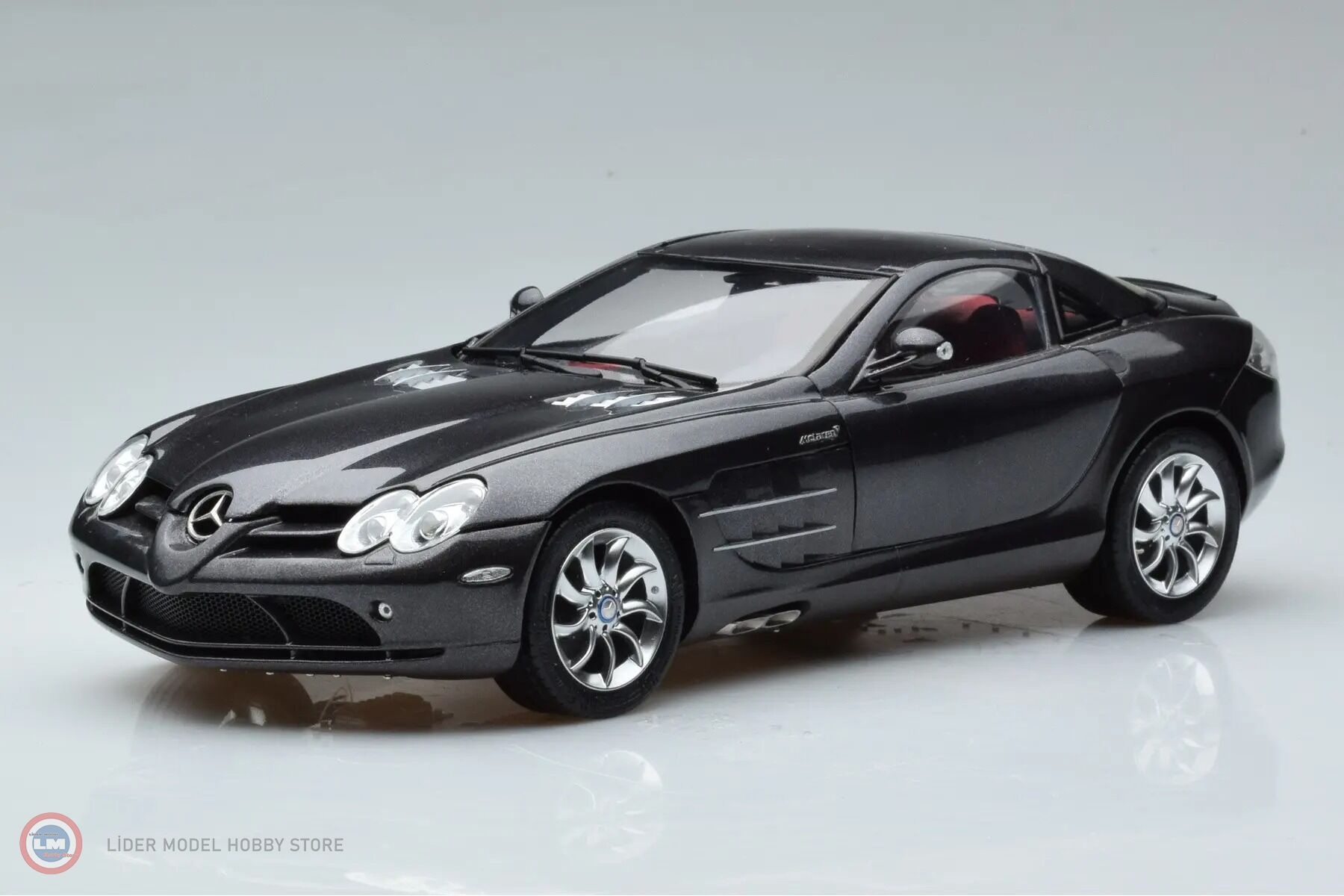 セール！C￼MC 1/18 メルセデスベンツ￼ SLR McLaren ブラック CMC - 1:18 CMC Mercedes Benz SLR Mclaren 2003 - OUTLET - 39.892,95