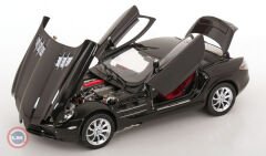 CMC - 1:18 CMC Mercedes Benz SLR Mclaren 2003 - OUTLET - 39.892,95