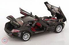 CMC - 1:18 CMC Mercedes Benz SLR Mclaren 2003 - OUTLET - 39.892,95
