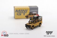 1:64 1989 Land Rover Defender 110 Camel Trophy Amazon team France