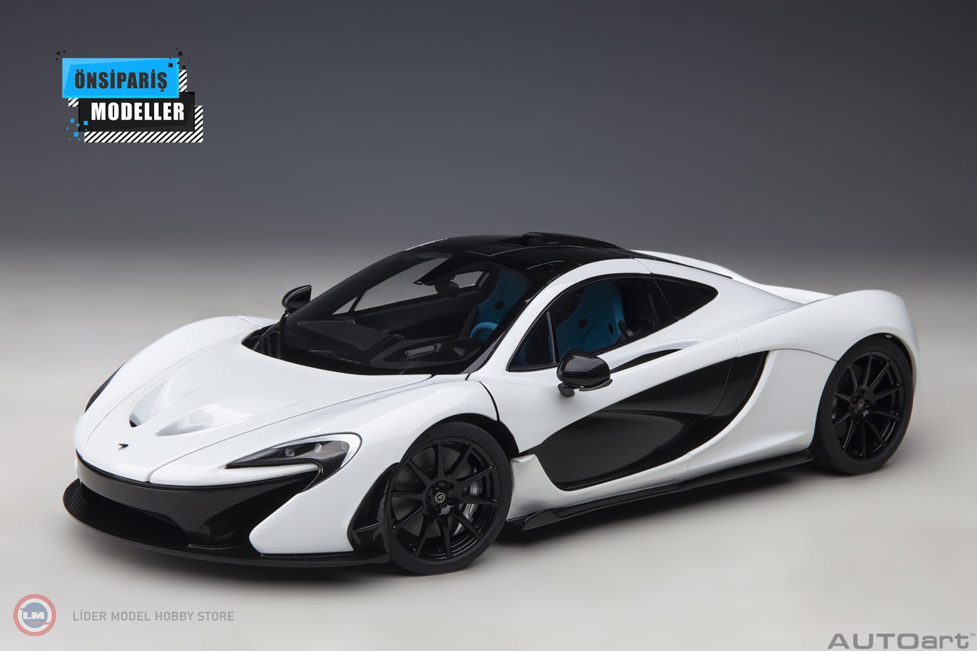 1:18 2013 McLaren P1 76066 (Alaskan Diamond White)