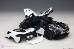 1:18 2013 McLaren P1 76066 (Alaskan Diamond White)