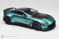 1:18 GT Spirit 2023 Aston Martin V12 Vantage Racing Green