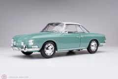 1:18 Norev 1961 Volkswagen Karmann Ghia Typ 34 - Pazific green  white top