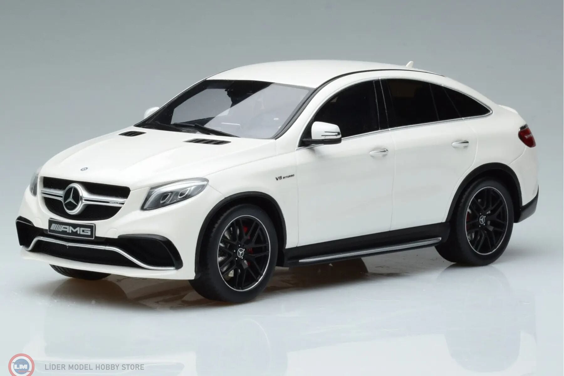 1:18 GT Spirit 2016 Mercedes Benz GLE AMG 63S Coupe