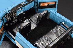 1:18 1972 Chevrolet K5 BLAZER 4x4