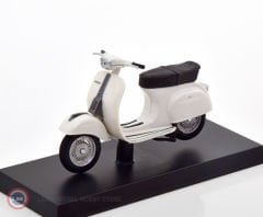 1:18 1969 Vespa 50 Special