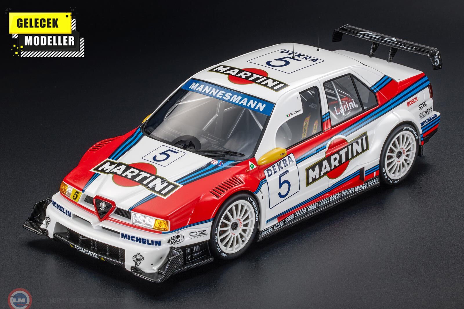 1:18 Top Marques Alfa Romeo 155 V6 TI (1996) (MARTINI WHITE)- No. 5 N. Larini - ITC