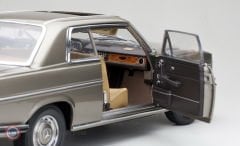 1:18 SunStar 1967 Mercedes Benz 280C Strich 8 Coupe (C114)