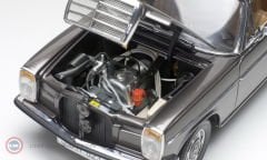 1:18 SunStar 1967 Mercedes Benz 200D Strich 8 Limousine W114