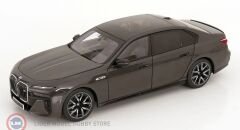 1:18 Minichamps 2024 BMW i7 M70 (G70)