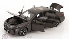1:18 Minichamps 2024 BMW i7 M70 (G70)