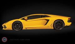 1:8 POCHER 2011 Lamborghini Aventador LP700-4 Maket Kit