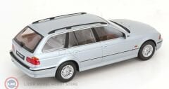 1:18 1998 BMW 5-series Touring E39
