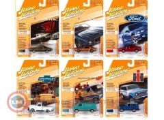 1:64 Johnny Lightning  1973 Pontiac Grand Am Golden Olive Poly