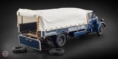 1:18 CMC Mercedes Benz LKW Renntransporter LO 2750