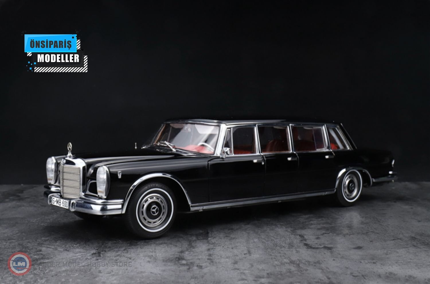 1:18 CMC 1966 Mercedes Benz 600 Pullman W100
