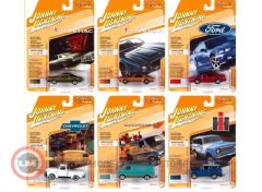 1:64 Johnny Lightning 1972 Pontiac Firebird Formula Anaconda Gold Poly