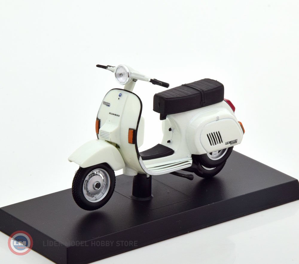 1:18 1984 Vespa PK 125 Automatica