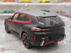 1:18 Minichamps 2023 BMW XM Black Red