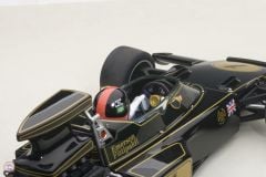 1:18 1973 Lotus 72E #1 E.Fittipaldi Figürlü