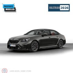 1:18 Minichamps 2024 BMW M5 Sophisto Grey Metallic