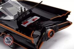 1:18 Jada 1966 Batmobile Classic TV Series 1966 - with Batman & Robin figure