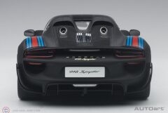 1:18 Autoart 2013 Porsche 918 Spyder #15 with Weissach Package - Martini Livery